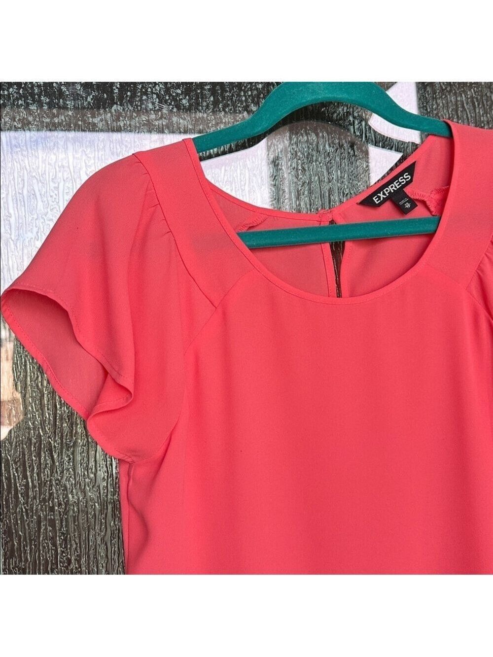Express Women's Coral Blouse - Picture 3 of 6